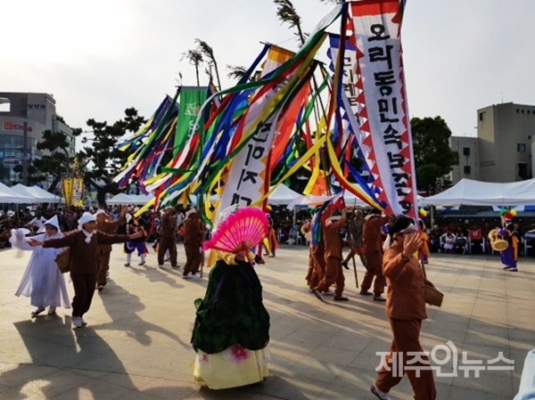 제57회 탐라문화제가 ‘탐라인의 삶, 제주문화 중흥’을 주제로 10월 10일부터 14일까지 탐라문화광장 일원에서 펼쳐진다.