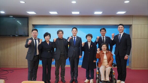 사진 : 김한규 후보 선거 사무소